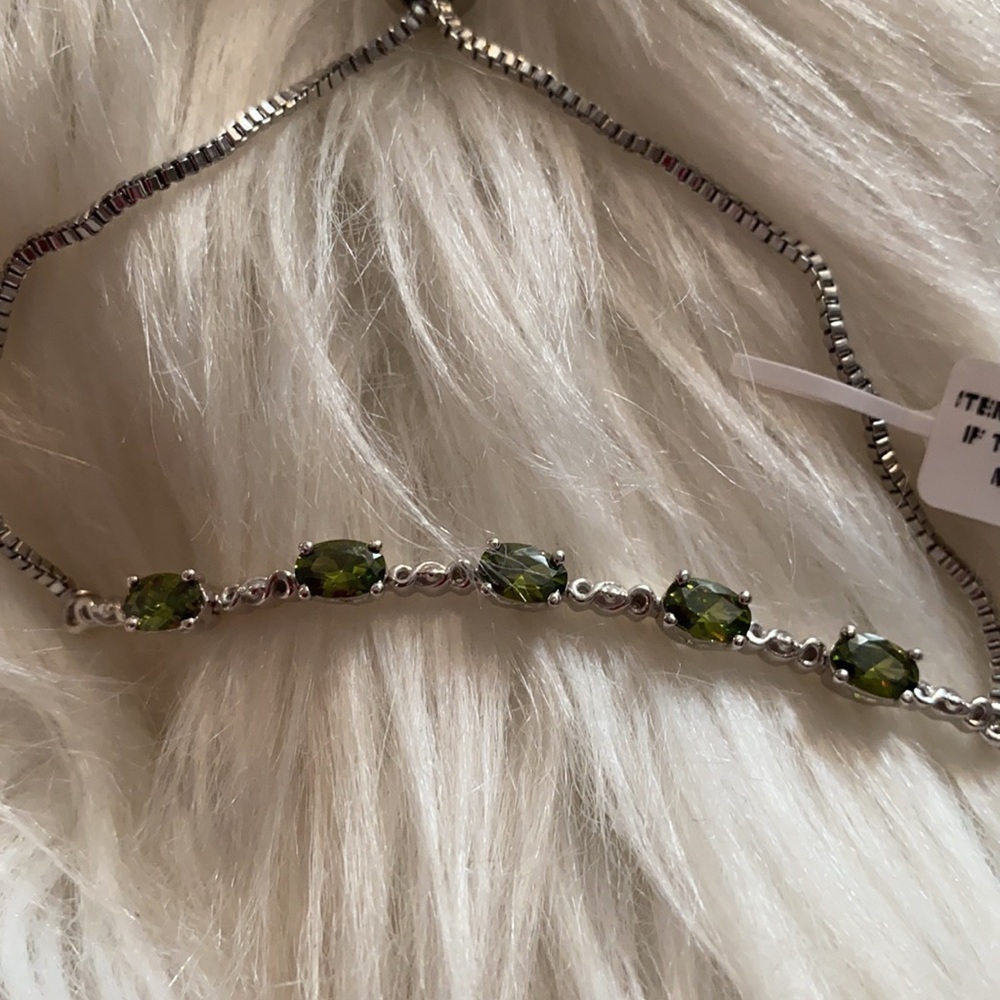 NWT Simulated Green Diamond Bracelet